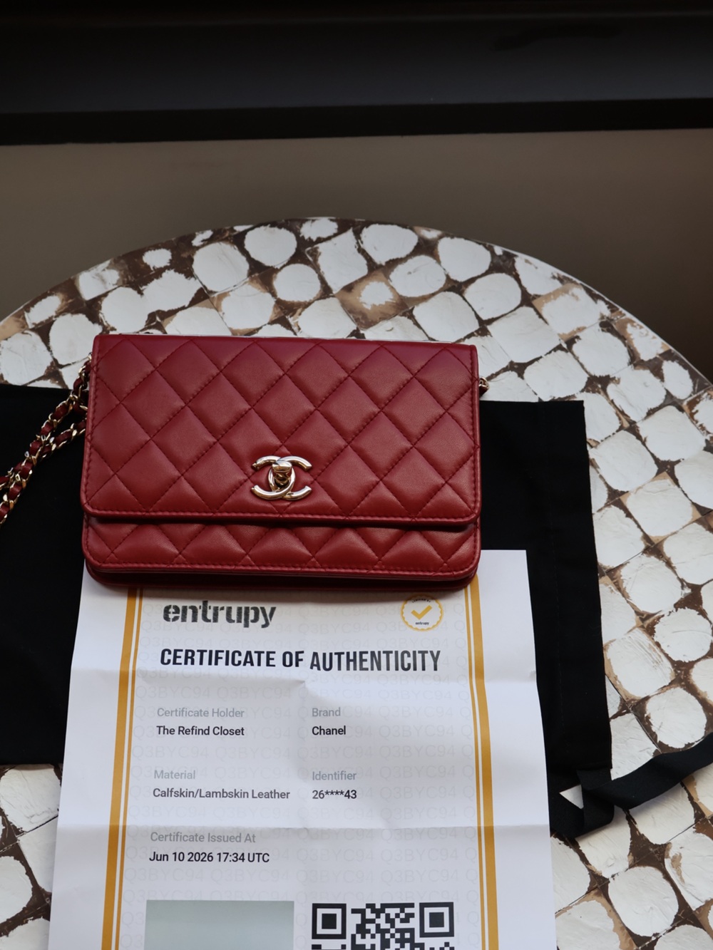 CHANEL Trendy Wallet on a Chain, Red Quilted Lambskin with Gold, 26 Series - Picture 8 of 13